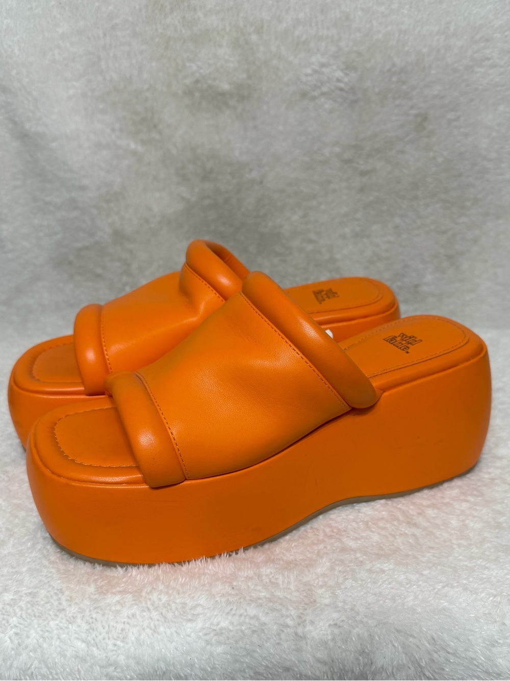 Wild Fable Neon Orange Platform Chunky Slide Sandals Size 8.5 New
